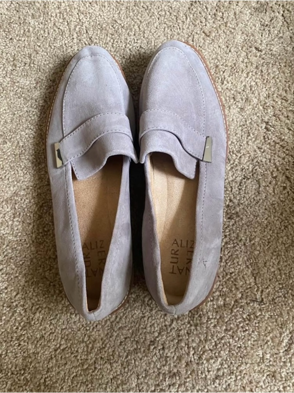 Naturalizer Loafers in Light Gray size 9